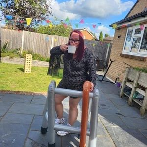 Meet your Posher, Leesh